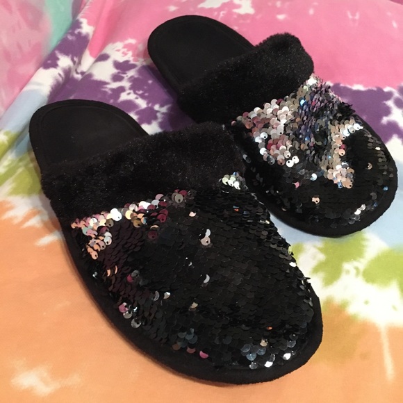 Woman’s Slippers black and silver sequin - Picture 10 of 12